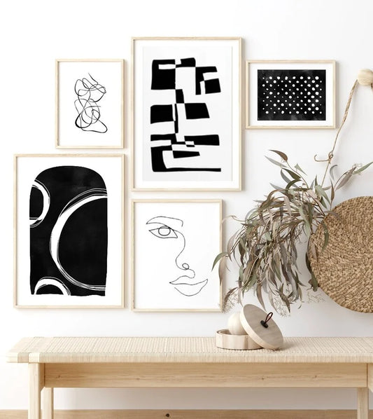 Black & White Decor - Set of 5